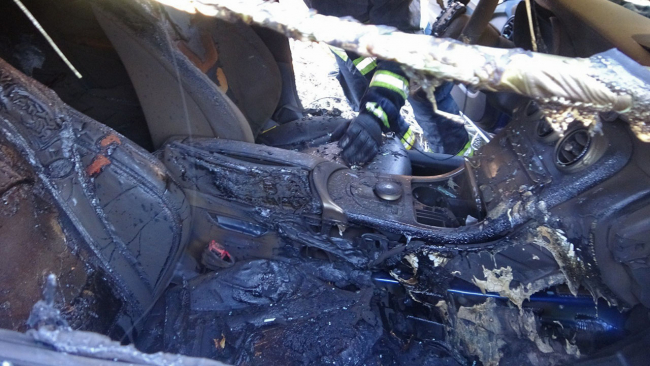 Fotoğraf çekmek isterken otomobilinden oldu